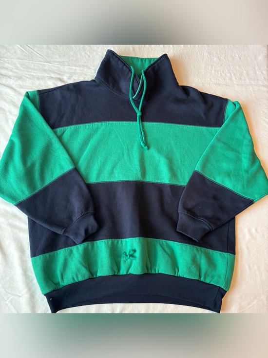 E-B Sport Tops - Vintage E-B Sport Sweatshirt- Green and Navy Color Block Design